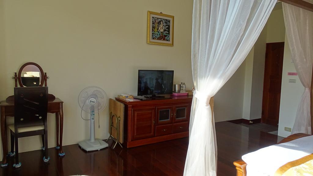 Emoonten Homestay Sanzhi Exterior photo