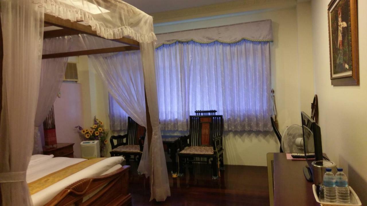Emoonten Homestay Sanzhi Exterior photo